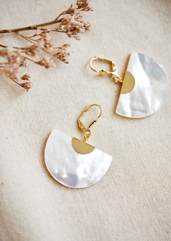 statement earrings from sezane